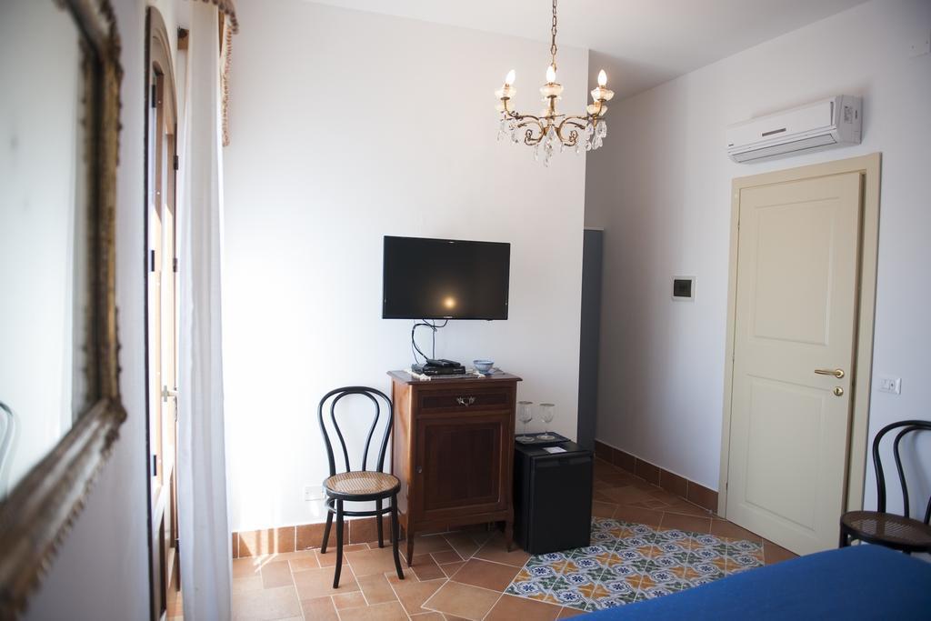 Baglio Buccellato Bed and Breakfast Scopello  Værelse billede